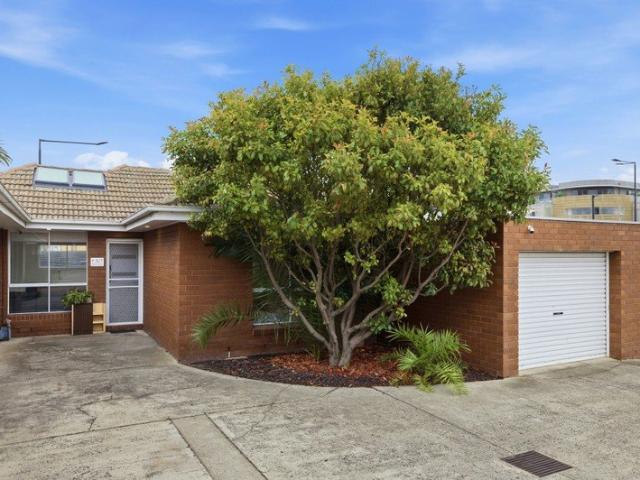 Apartment for sale in Camerons Creek, Victoria