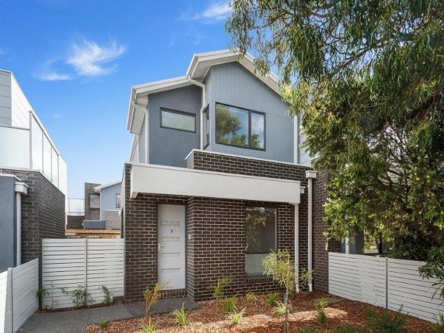 Townhouse for rent in Camerons Creek, Victoria