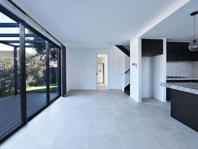 Townhouse for rent in Tullamarine, Melbourne