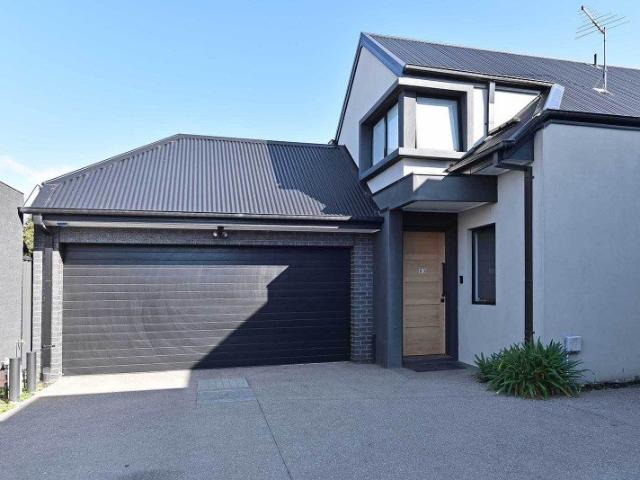 Townhouse for rent in Camerons Creek, Victoria