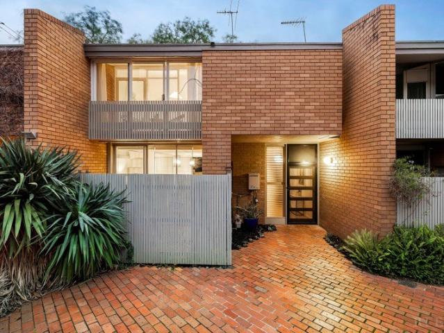Townhouse for sale in Camerons Creek, Victoria