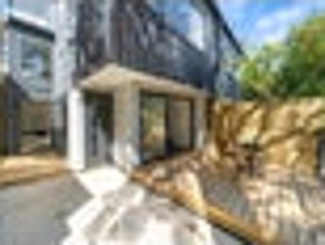 Townhouse for sale in Matata, Wellington