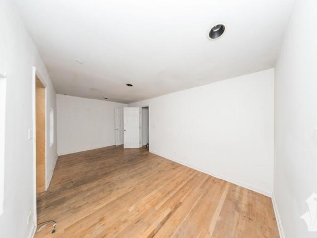 Apartment for rent in Chicago Park, Illinois
