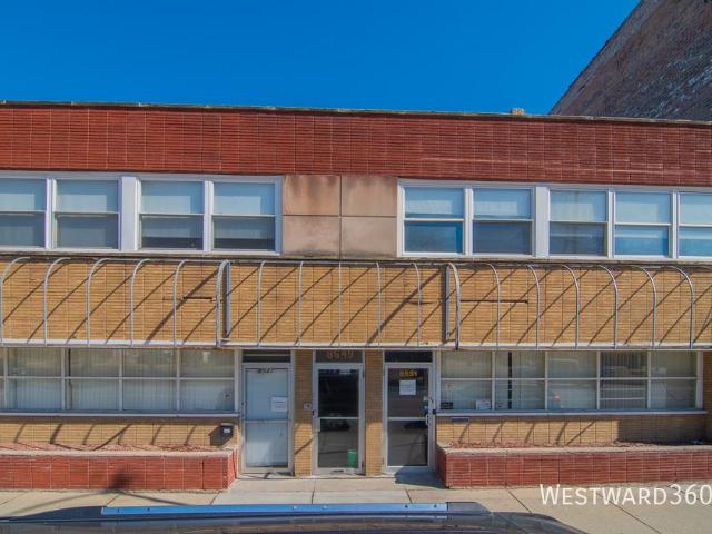 Commercial for rent in Chicago Park, Illinois