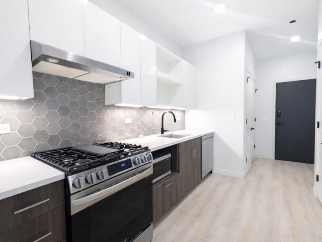 Condo for rent in Clarendon Park, Chicago