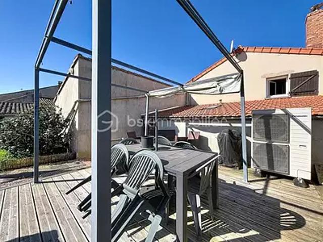 Maison vente à Le Vieux Pont, Chiché