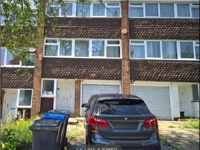 House for rent in London Borough of Croydon, Addiscombe