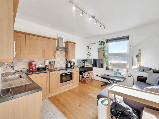 Apartment for rent in London Borough of Brent, Greater London