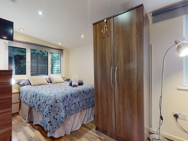 Studio for rent in London Borough of Brent, Greater London
