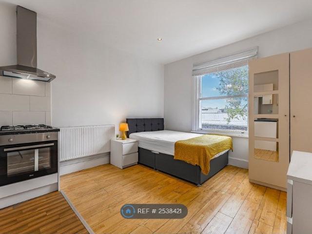 Studio for rent in Cricklewood, Isle Of Man