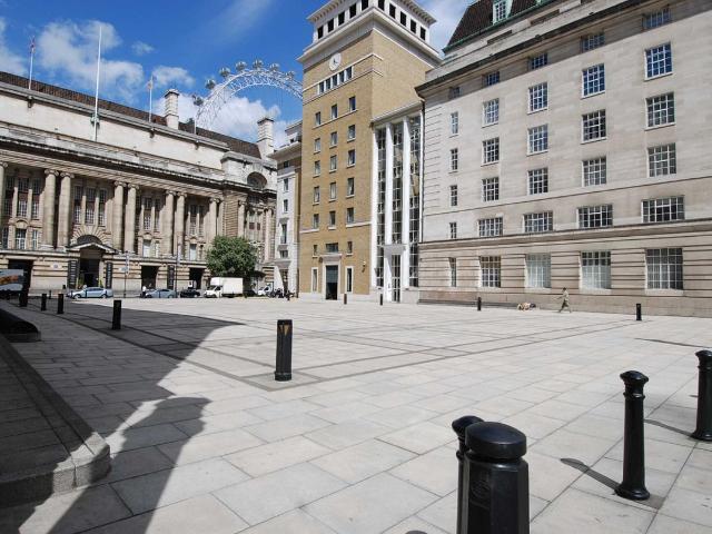 Apartment for rent in South Bank, Greater London