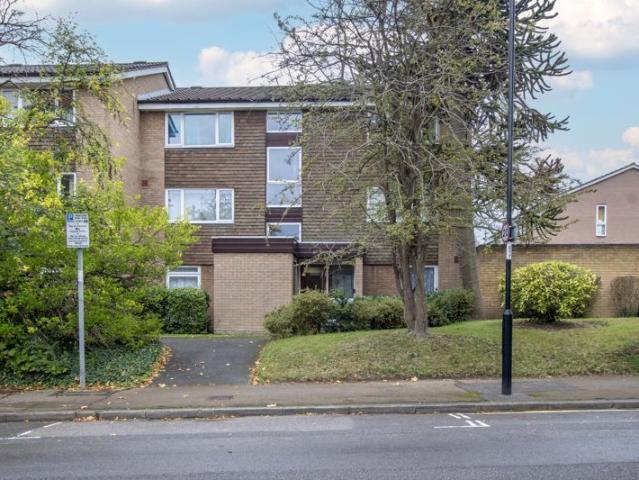 Apartment for rent in London Borough of Croydon, Addiscombe