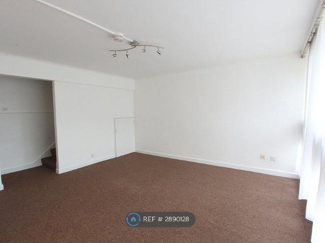 Studio for rent in Southend City Centre Neighbourhood, Alton Barnes