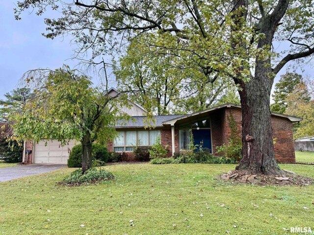 House for sale in Metropolis, Illinois