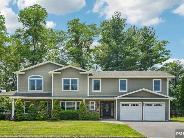 House for sale in Wayne, Passaic County