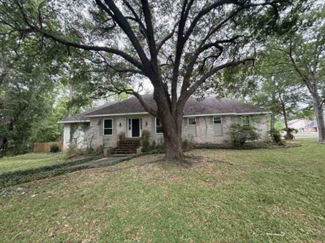 House for sale in River Plantation, Conroe