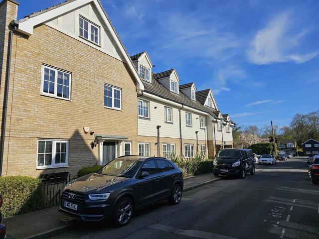 House for rent in Little Heath, Greater London