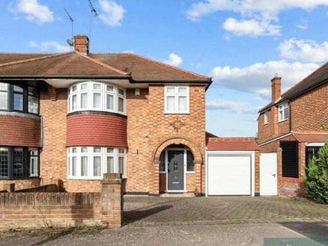 House for sale in Chigwell, Epping
