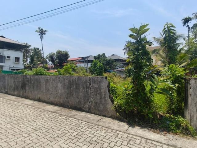 Land for sale in Kochi, Kerala