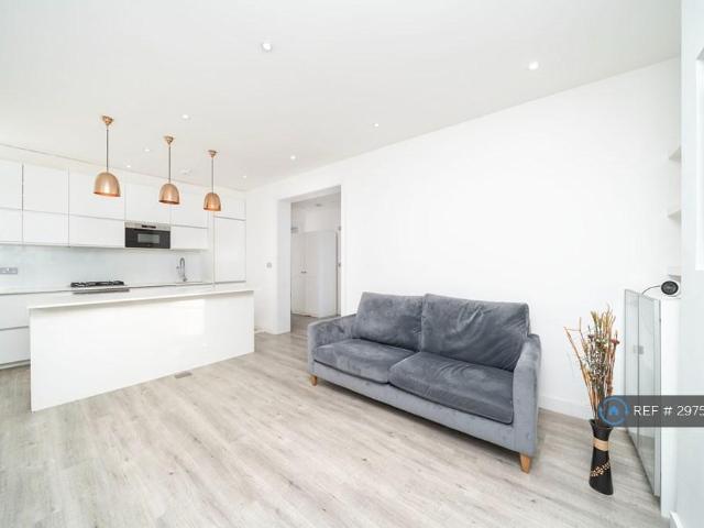 Apartment for rent in Childs Hill, Greater London