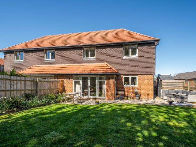 House for rent in Hart, Hampshire