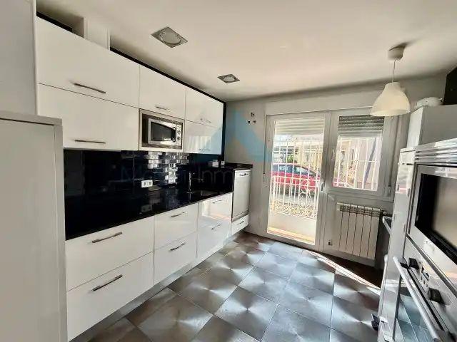 Apartamento en alquiler en Urbanización Medina Azahara, Chiloeches
