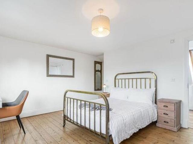 House for sale in The Slade, Oxfordshire