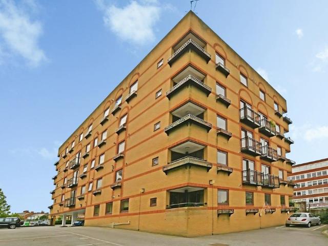 Apartment for rent in Elmhurst, Aylesbury