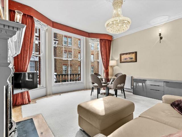 Apartment for rent in Marylebone, Greater London
