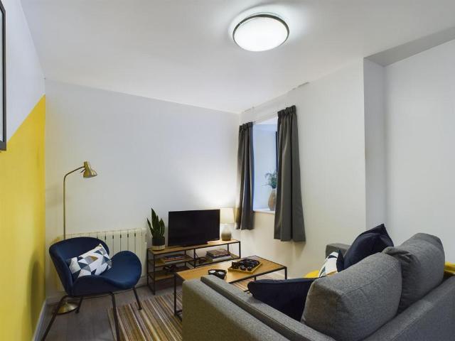 Apartment for rent in Castle and Priory Precinct, Bare