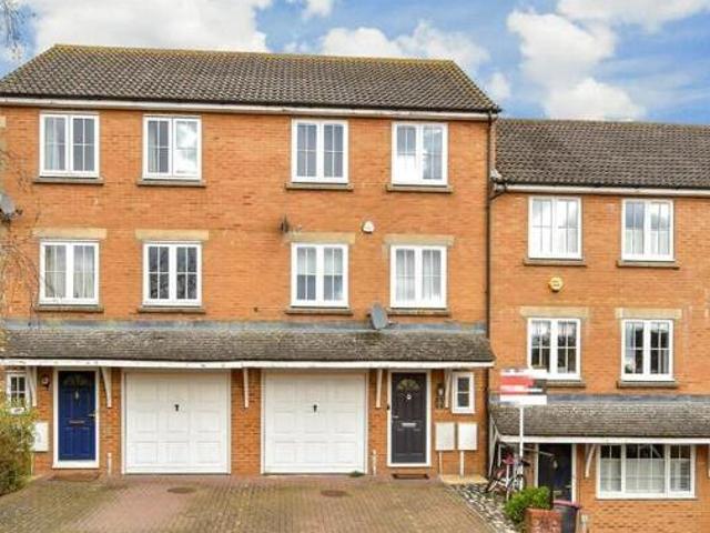 House for sale in Martyrs Field, The Bridge