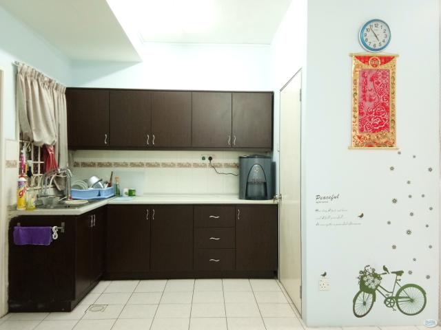 Room for rent in Petaling, Damansara Damai