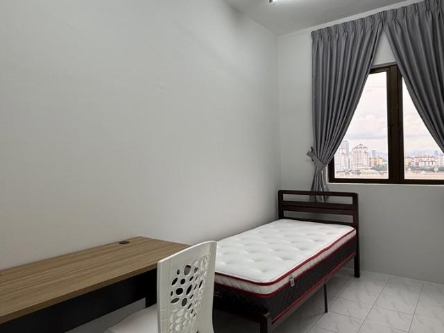 Room for rent in Petaling, Damansara Damai
