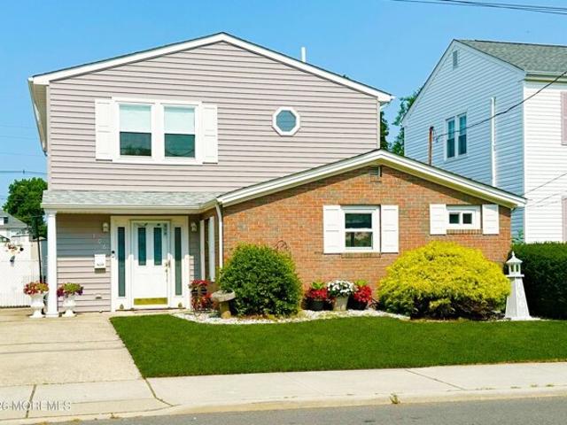 House for sale in Monmouth, New Jersey