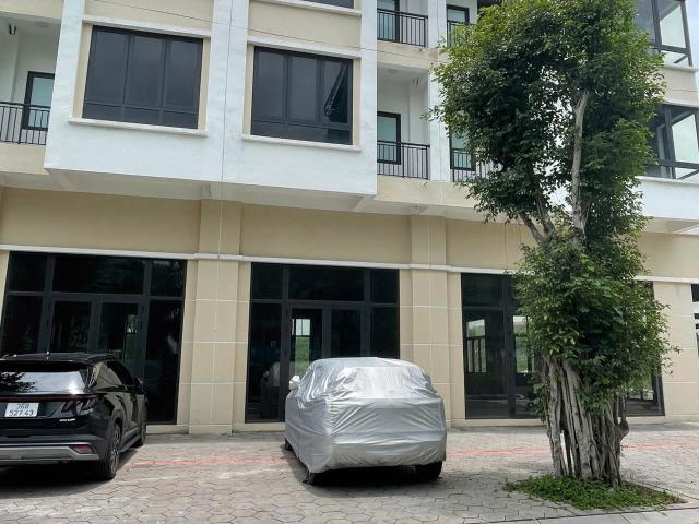 Nhà mặt phố bán