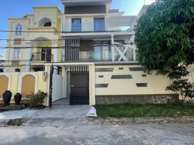 Biệt Thự bán tại Khuôn viên UBND Thành phố Hồ Chí Minh, Thành phố Hồ Chí Minh