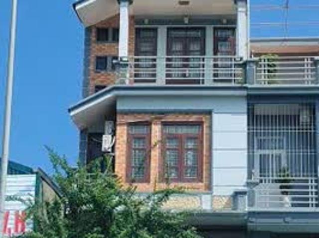 Nhà mặt phố bán tại Quảng Ninh