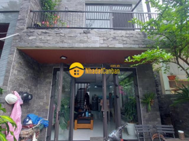 Nhà mặt phố bán