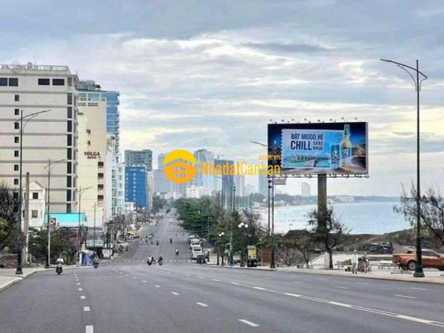 Nhà mặt phố bán