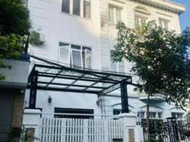 Nhà mặt phố bán tại Hoàn Kiếm, Hà Nội