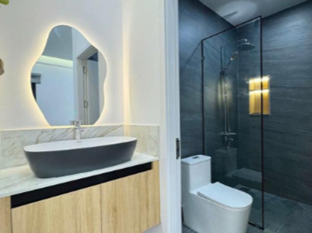 Nhà mặt phố bán