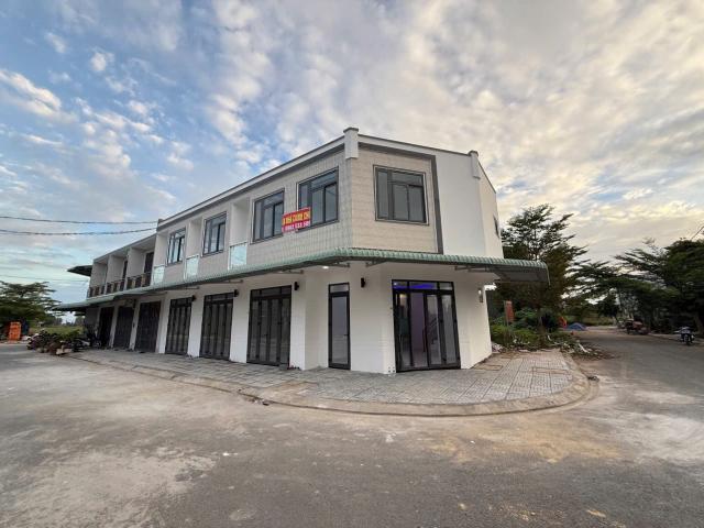 Nhà mặt phố bán