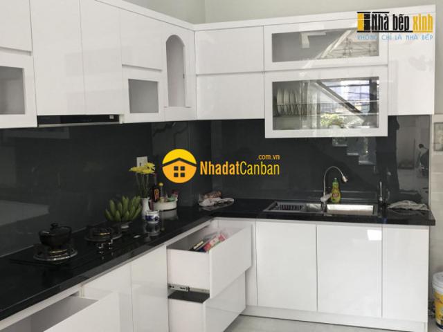 Nhà mặt phố bán