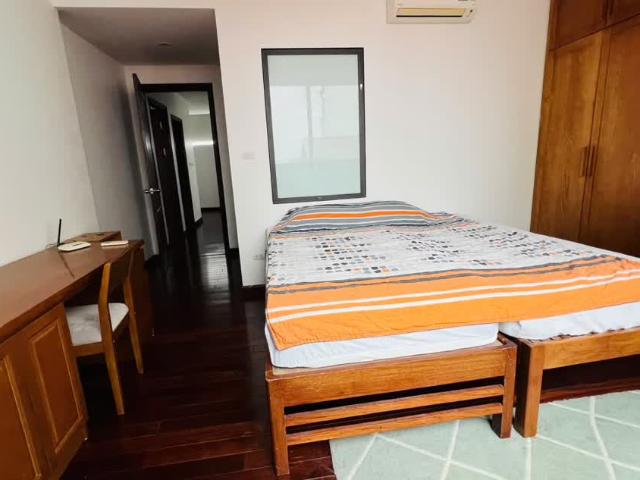 Nhà bán tại Hoàn Kiếm, Hà Nội