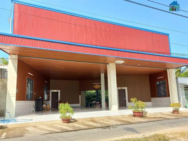 Nhà mặt phố bán tại Vĩnh Long