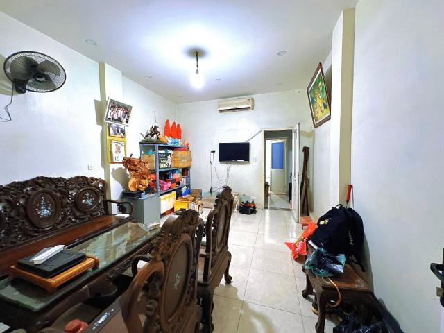 Nhà mặt phố bán