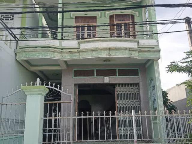 Nhà mặt phố bán