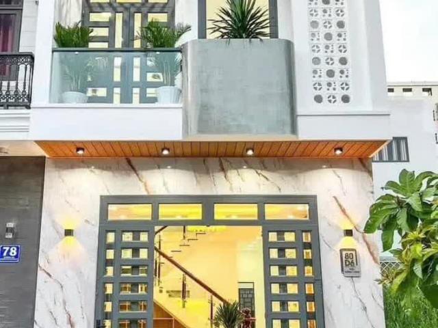 Nhà mặt phố bán