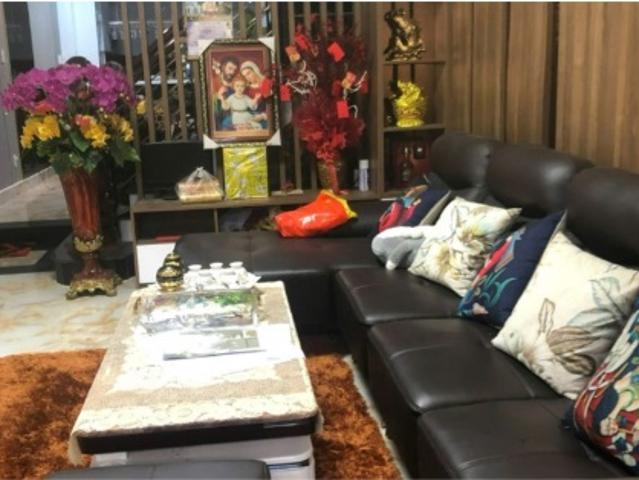 Nhà mặt phố bán