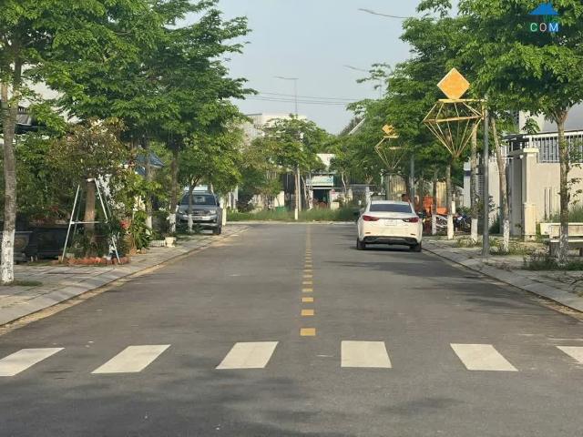 Nhà mặt phố bán